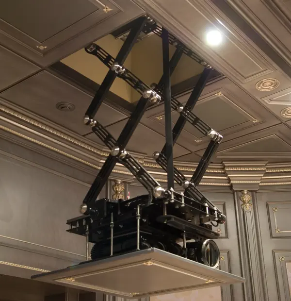 Кинотеатр в частном доме