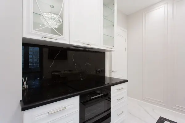 ул. Эльдара Рязанова, 2