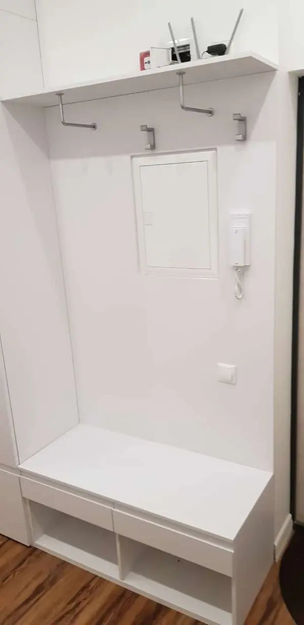 Шкаф в коридор