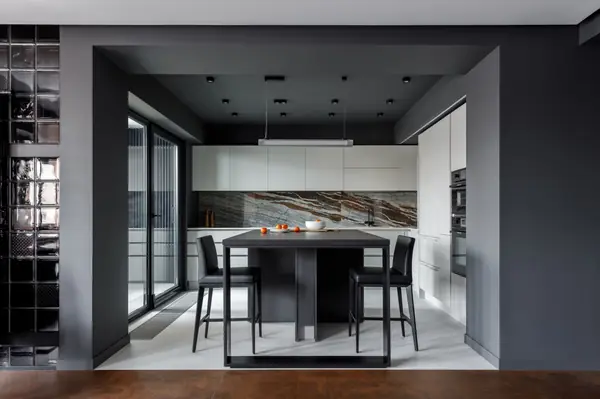 Кухня, вид на остров