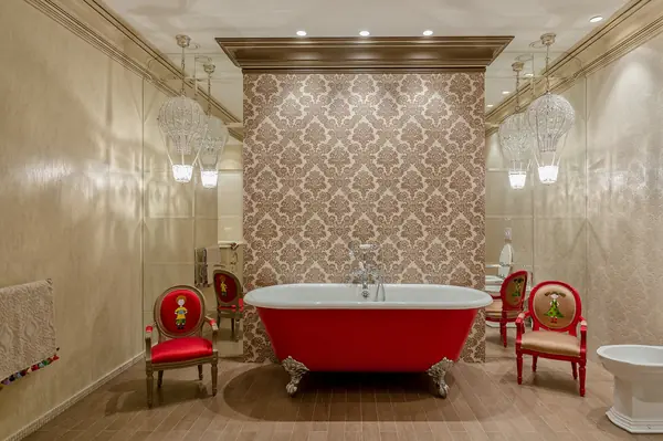 Двухуровневая квартира в класическом стиле.