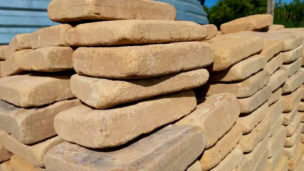 Брусчатка каменная