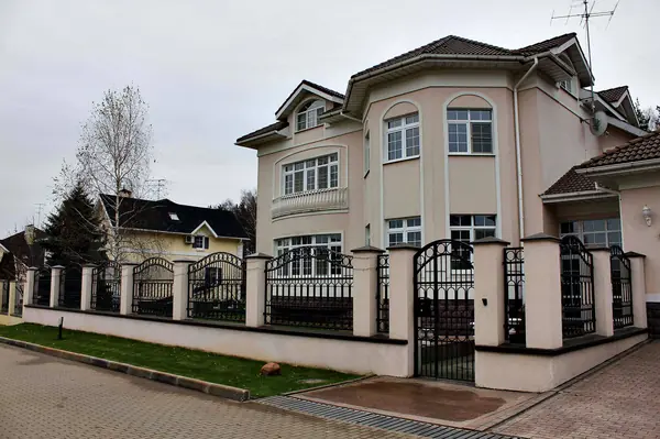 Стильное родовое гнездо