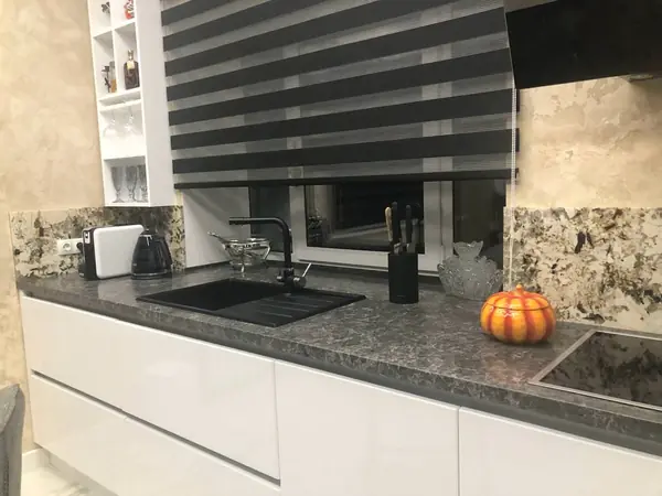 Камень в интерьере для кухни в стиле Лофт