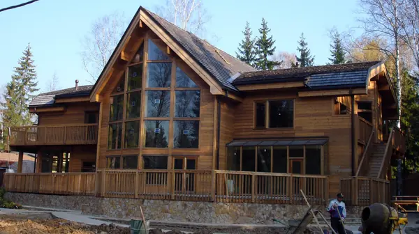 Загородный дом из канадского кедра