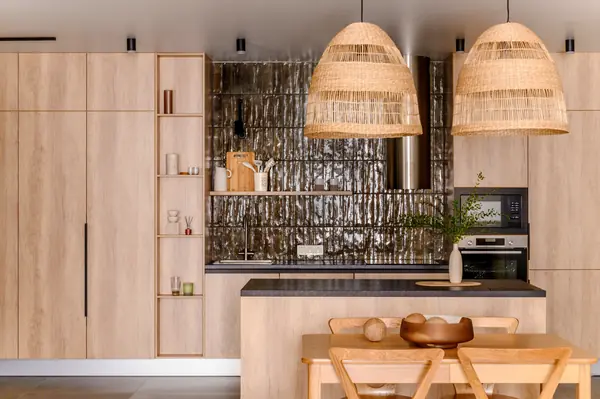 2. Южный берег, СМ Сити, Красноярск