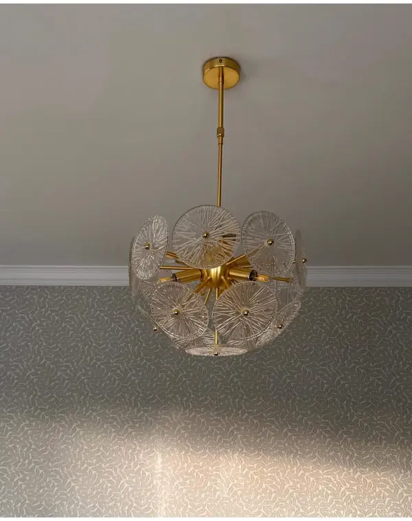 Загородный дом( в процессе комплектации мебелью и светильниками)