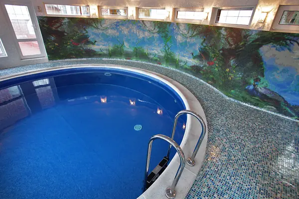 Бассейн «Лагуна»