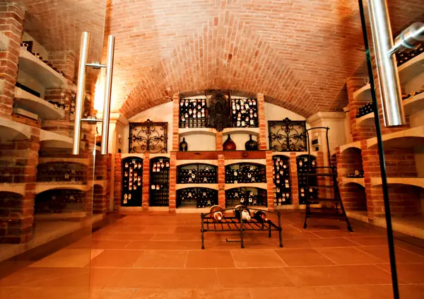 Винный погреб