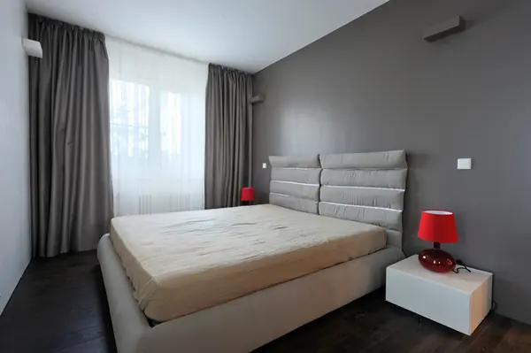 современная квартира в типовом доме Москвы