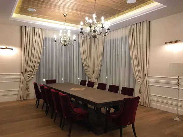 Дом 1000 кв.м - фото