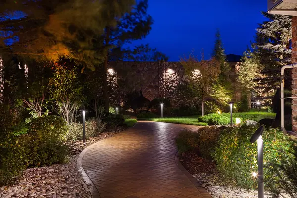 Ландшафтное и фасадное освещение г. Крайск, Беларусь