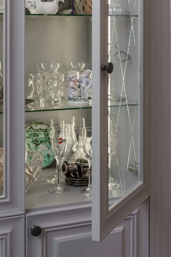 Классическая кухня для старого фонда Санкт-Петербурга