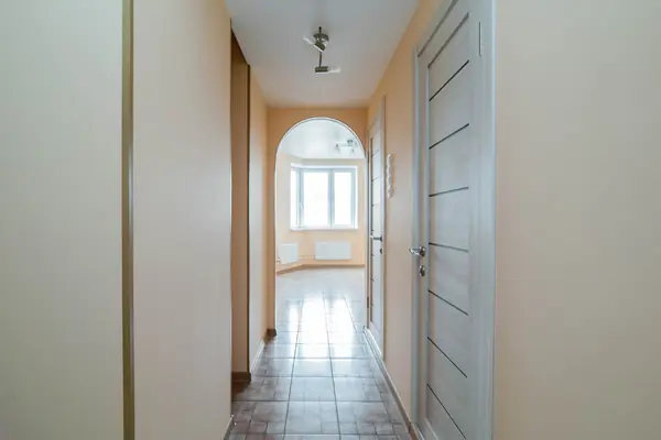 Ремонт прихожей в двухкомнатной квартире 2