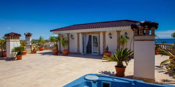 Villa on the sea coast of Cabo Roig
