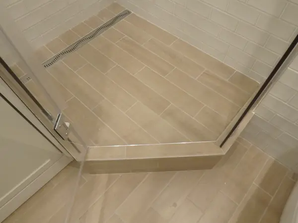 Счастье на Мичуринском - отделка санузла с душевой кабиной в новостройке