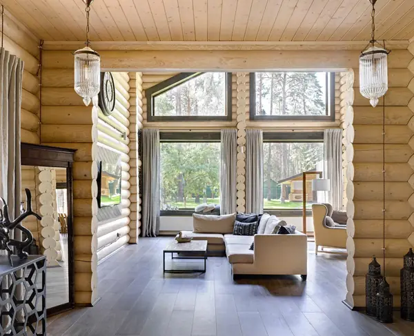 Деревянный дом на Волге в Ульяновской области