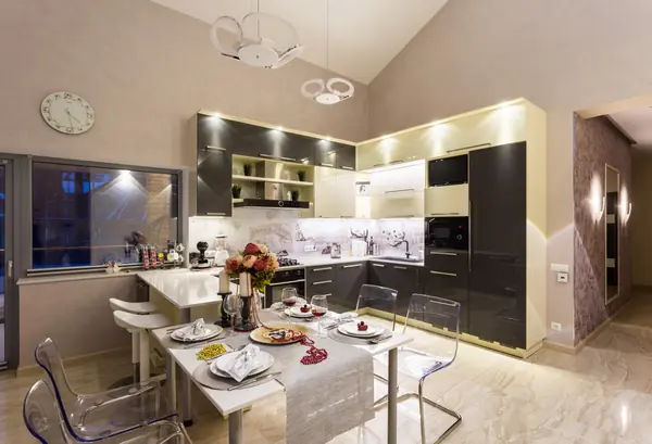 Шоколадно-лиловая история