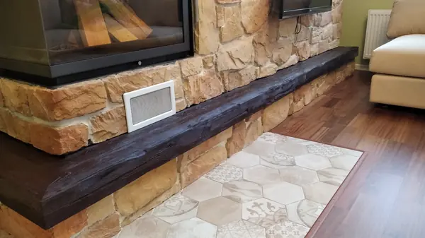 Декор камина деревом под старину - Барский Луг