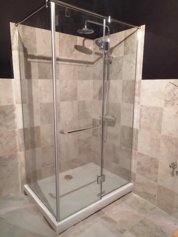 Душевые перегородки