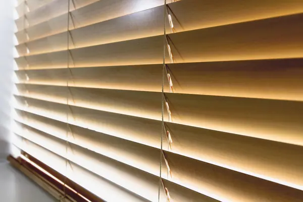 Деревянные жалюзи