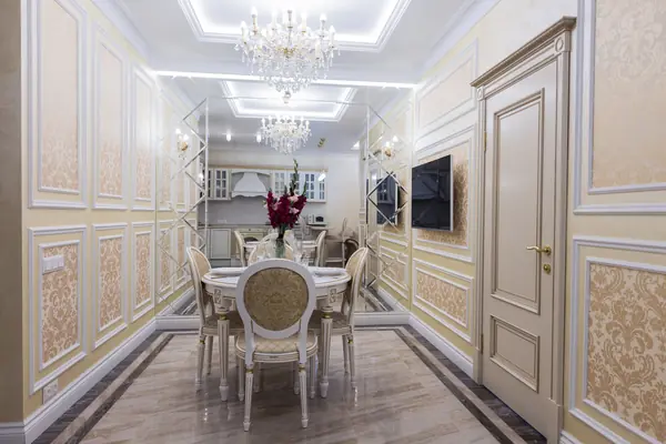 Золотая шкатулка