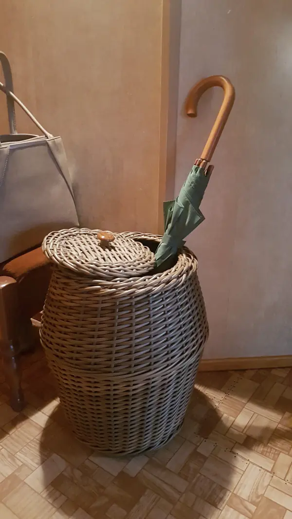 Корзина с крышкой