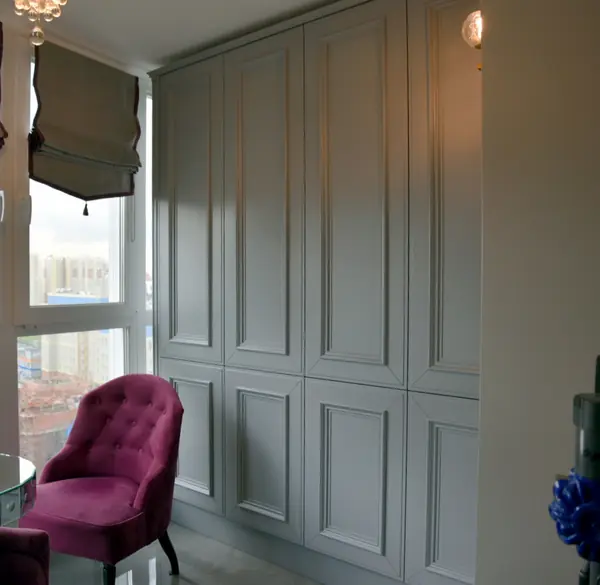 Шкаф распашной, на балкон.