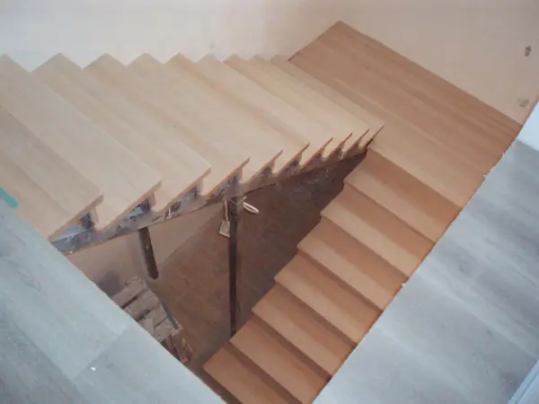 Лестница из Бука