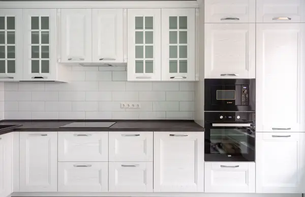 Кухня Кантри в белом цвете