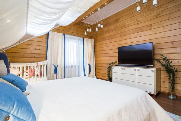 Царица Лесных Озер