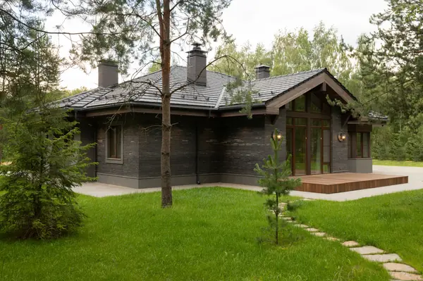 ПУбликация в "Красивые дома" . Дом на лесном участке