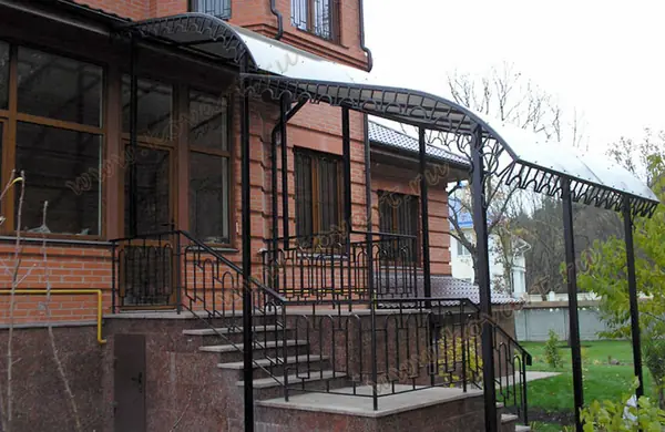 Кованые козырьки