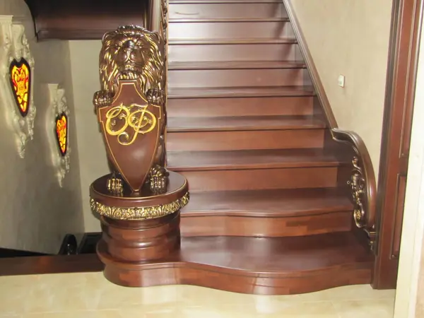 Лестница из дуба