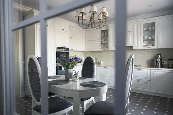 Интерьер в стиле нео-классика