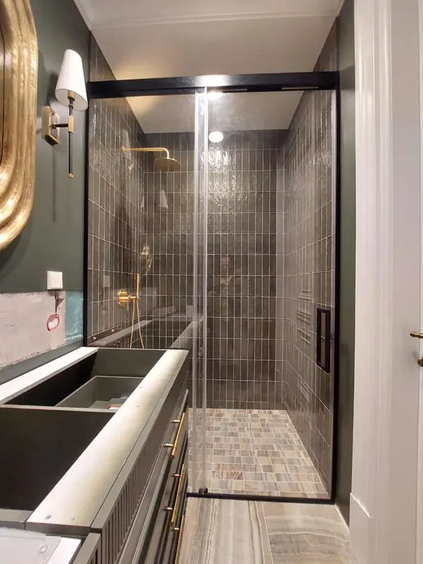 Душевая кабина/ванная комната