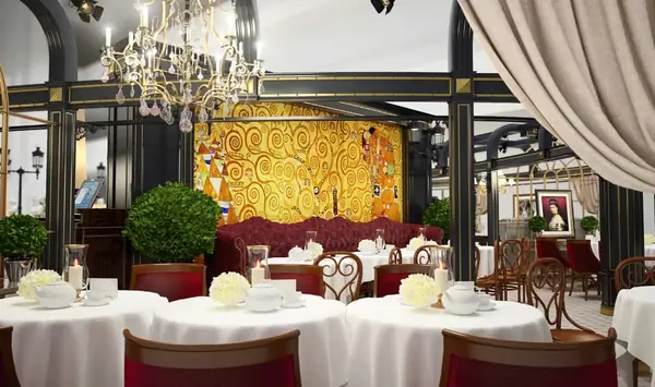 Ресторан «Гранд Европейский Экспресс» для Александра Раппопорта 500 кв.м – Росси