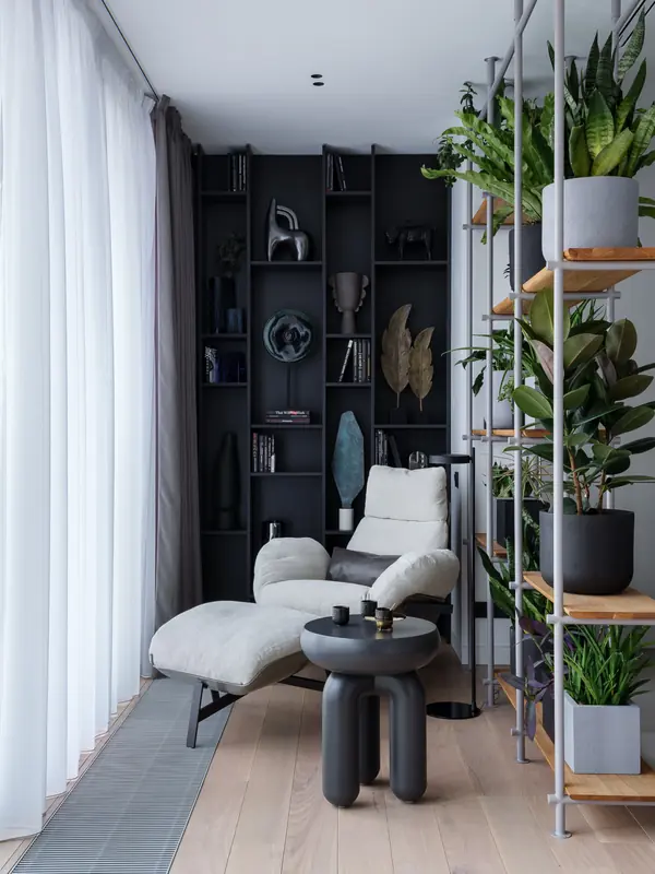 Апартаменты для молодой девушки в 100 м²