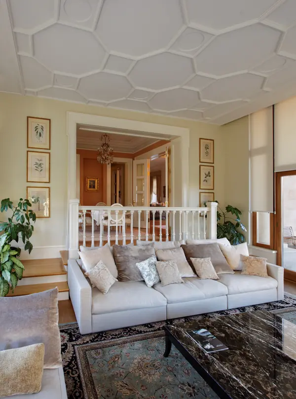 Интерьер дома в посёлке Монолит