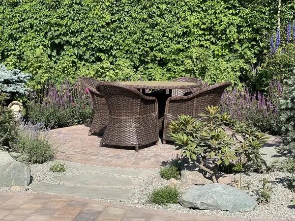 «ШЕРШЕ-ЛЯ-ФАМ»