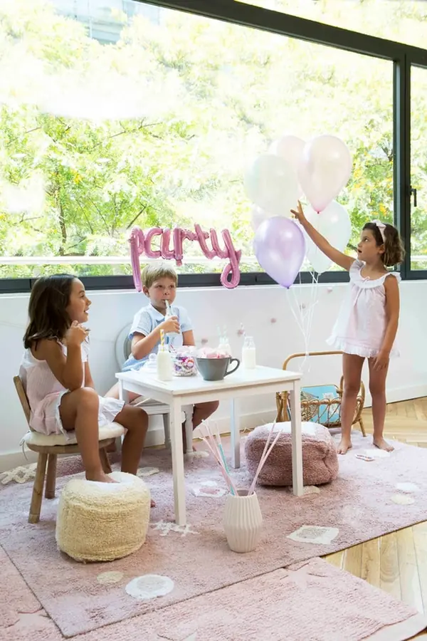 Детский интерьер с ковром Noah