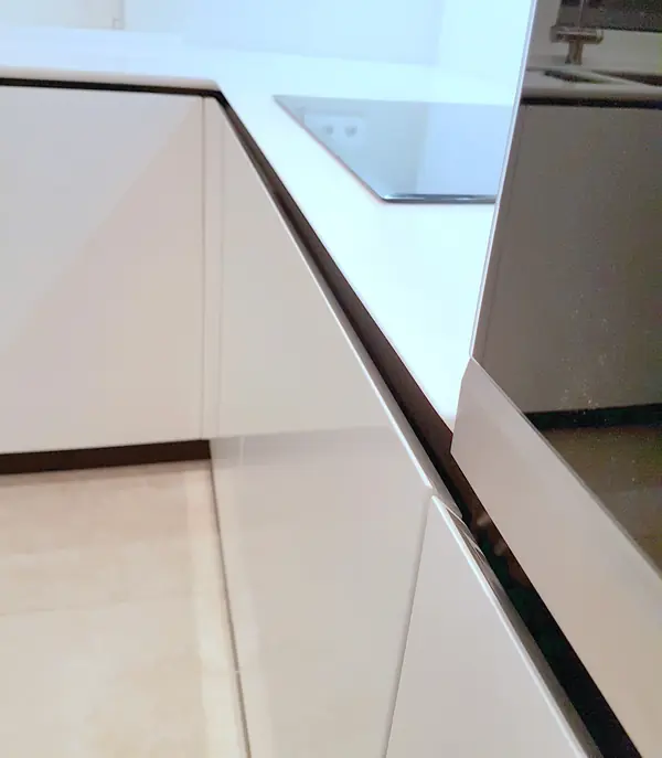 Угловая кухня "PROFILO"