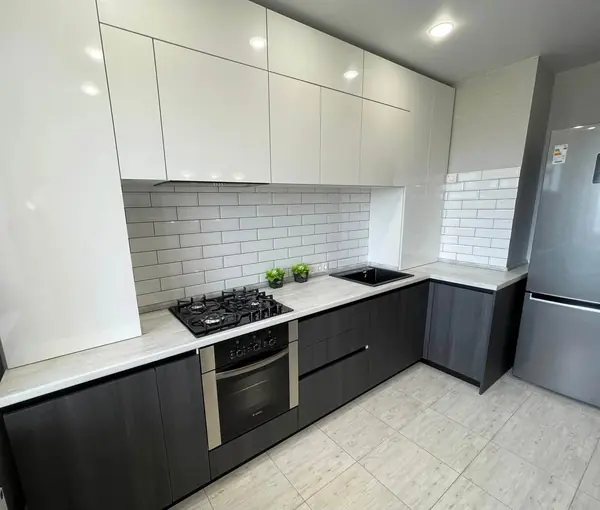 Комби бело-серая