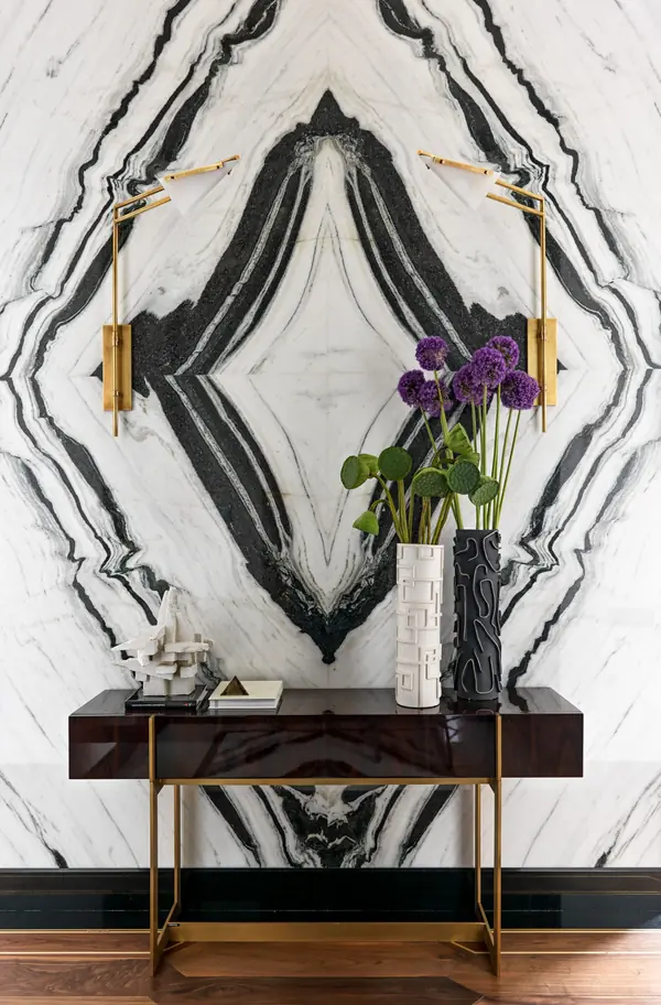 Резиденция Монэ: Огонь–интерьер с видом на Москва-сити