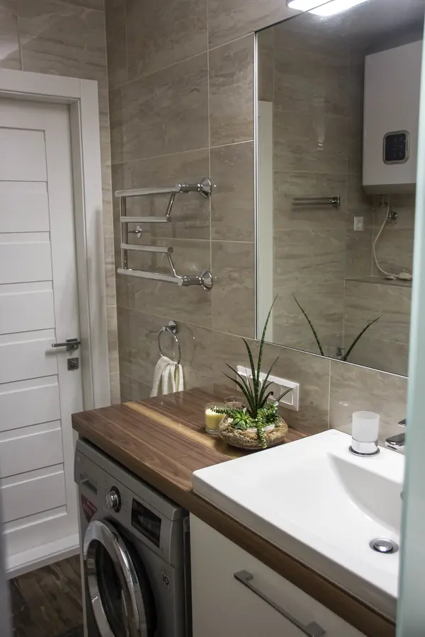 Душевая комната для мужчины.