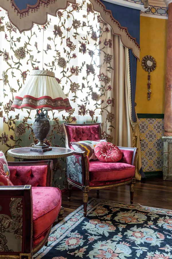 Домашний кинотеатр в восточном стиле