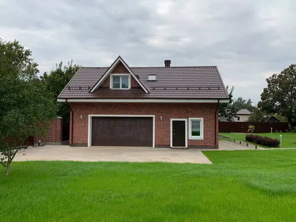 Гостевой дом с гаражом в д.Рождествено