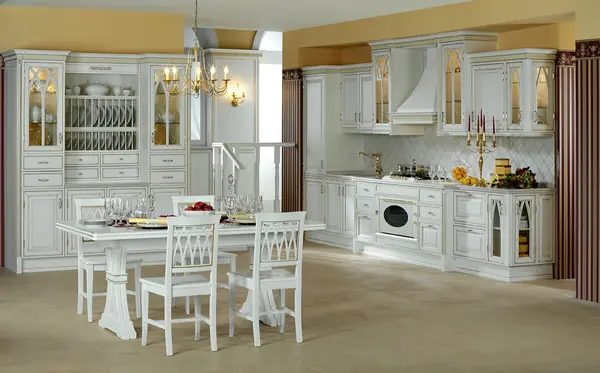 Британика белая