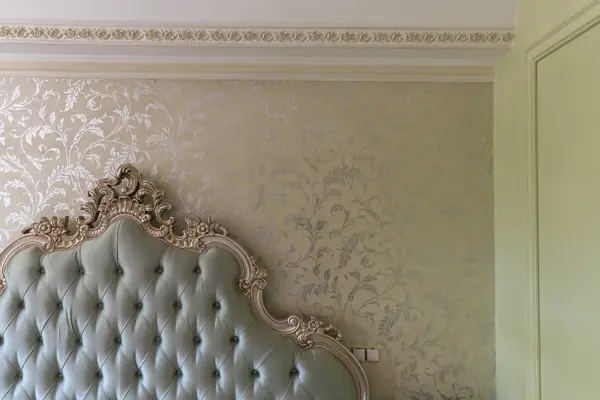 Стиль "кантри" : сочетание красок и дерева в интерьере