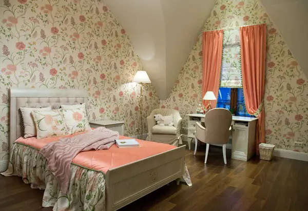 Четырехэтажный таунхаусв стиле американского ар-деко